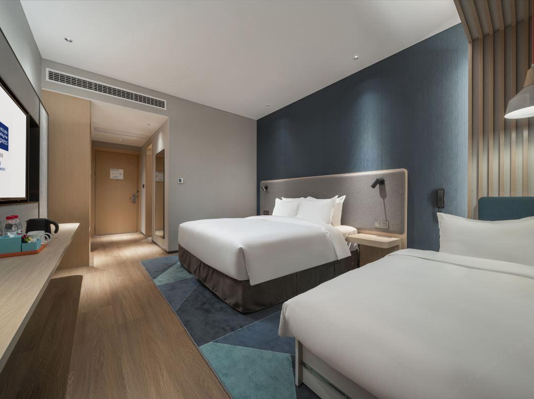 Holiday Inn Express Guangzhou Panyu, An Ihg Hotel Экстерьер фото